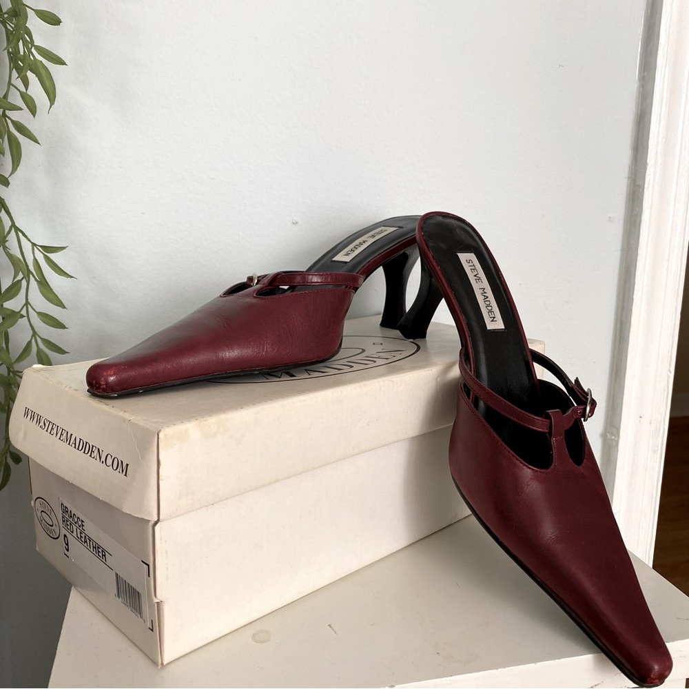 Steve Madden Pointed Toe Mule